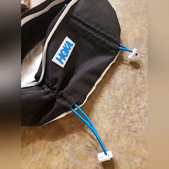 Hoka One One Handbags - HOKA crossbody fanny pack pockets